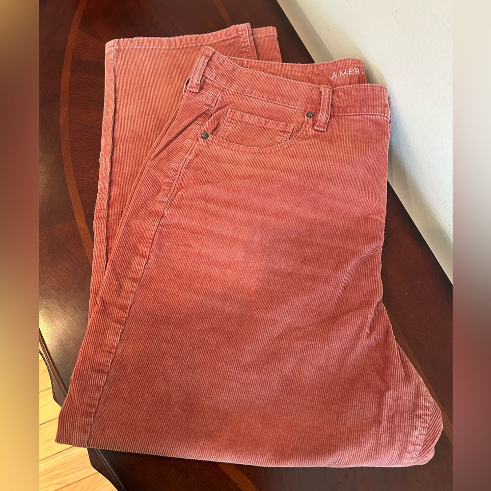 NWT American Eagle Outfitters Corduroy Jeans